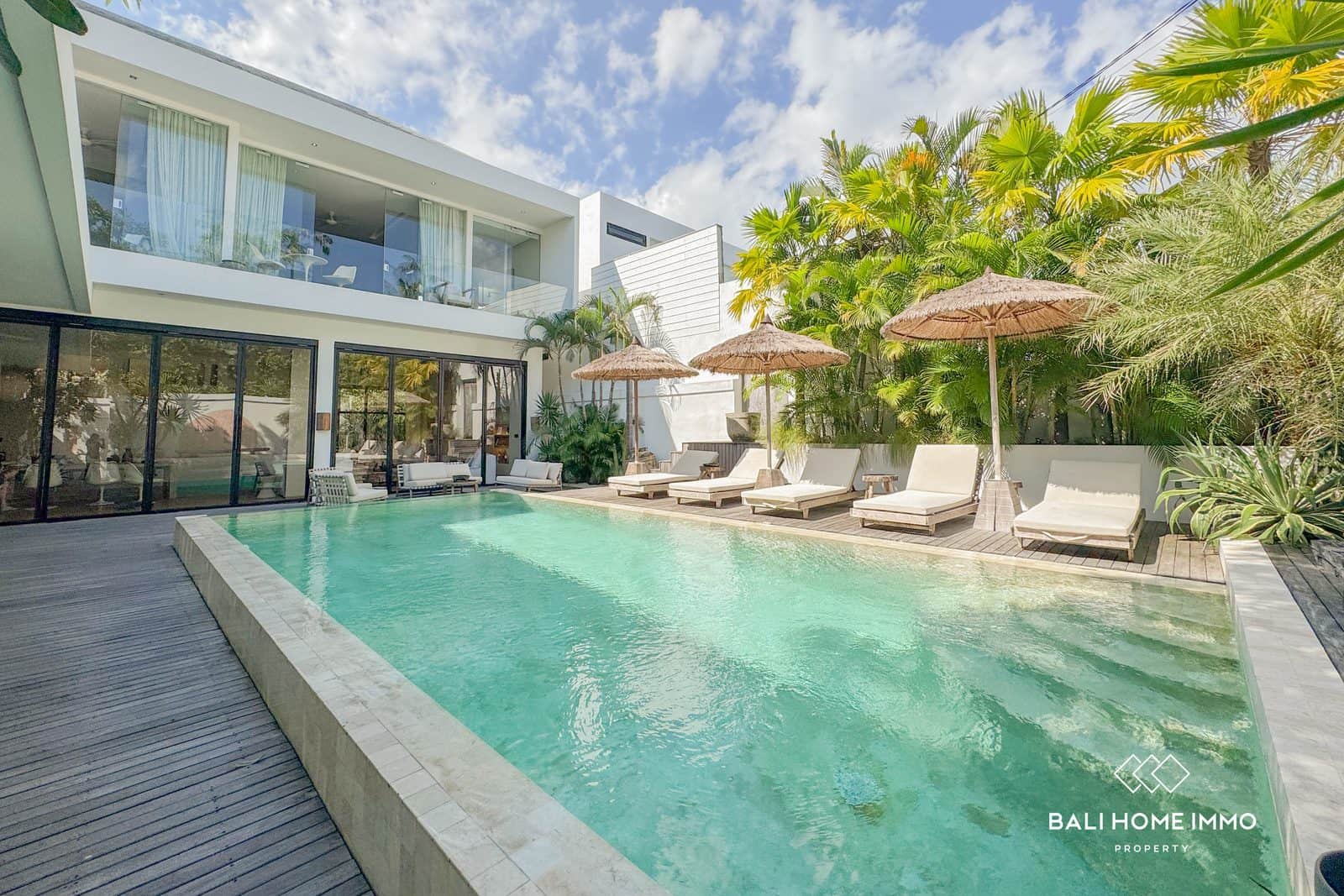 Luxury 4 Bedroom Villa for sale Walking Distance to Lima Beach - FF268A