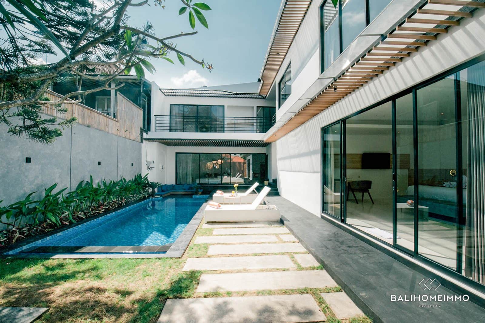 4-Bedroom Modern Villa for Sale in Seminyak