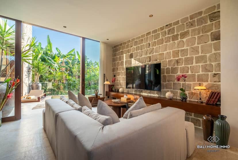 4-bedroom freehold villa in Canggu — photo 2 of 5
