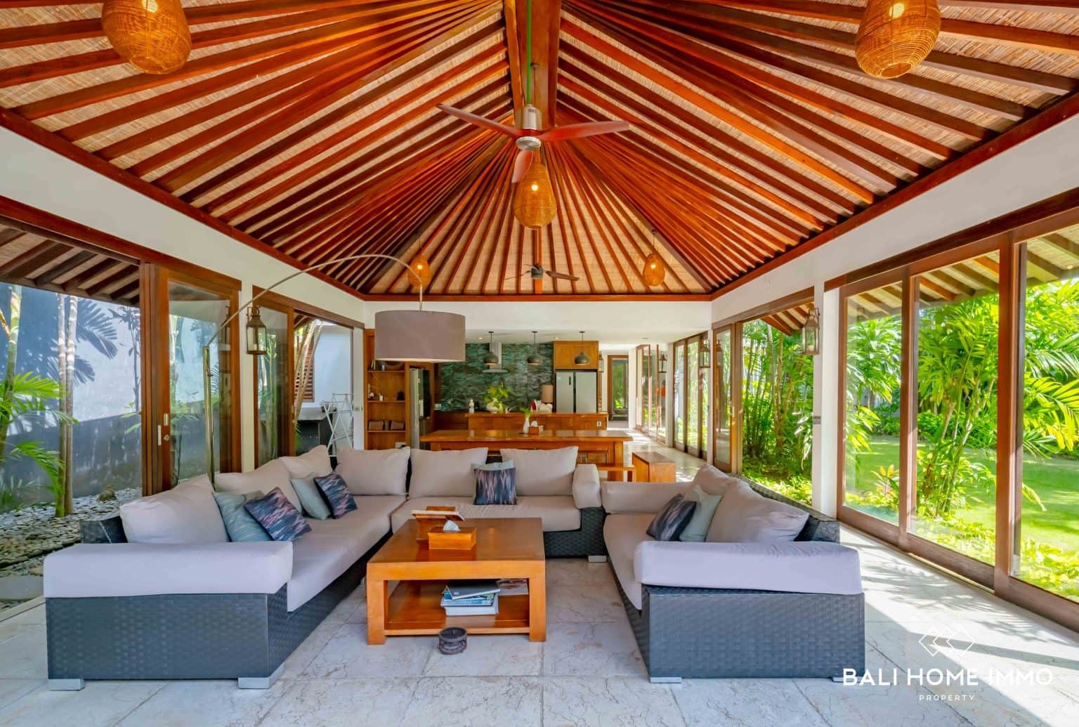 4-bedroom freehold villa in Jimbaran — photo 5 of 5