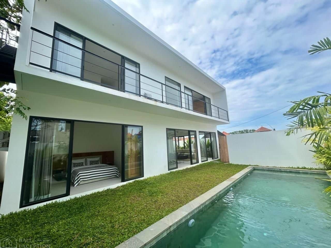 Ready Now 3 Bedroom Villa for Sale Leasehold in Padonan