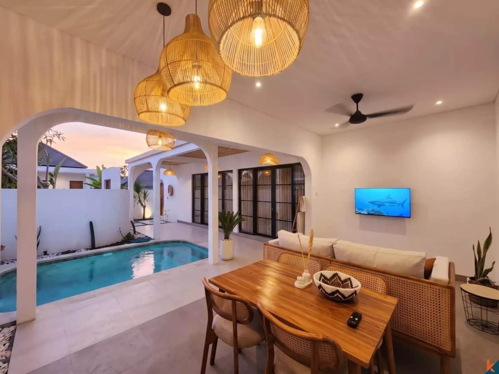 3-bedroom freehold villa in Lovina — photo 2 of 5