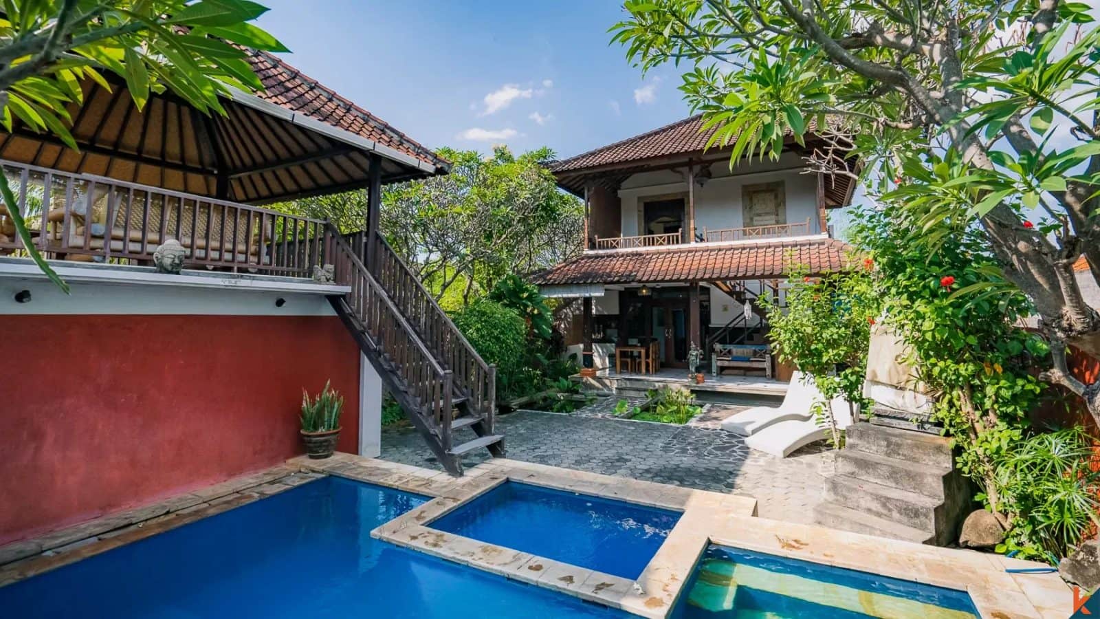 5-bedroom freehold villa in Lovina — photo 2 of 5