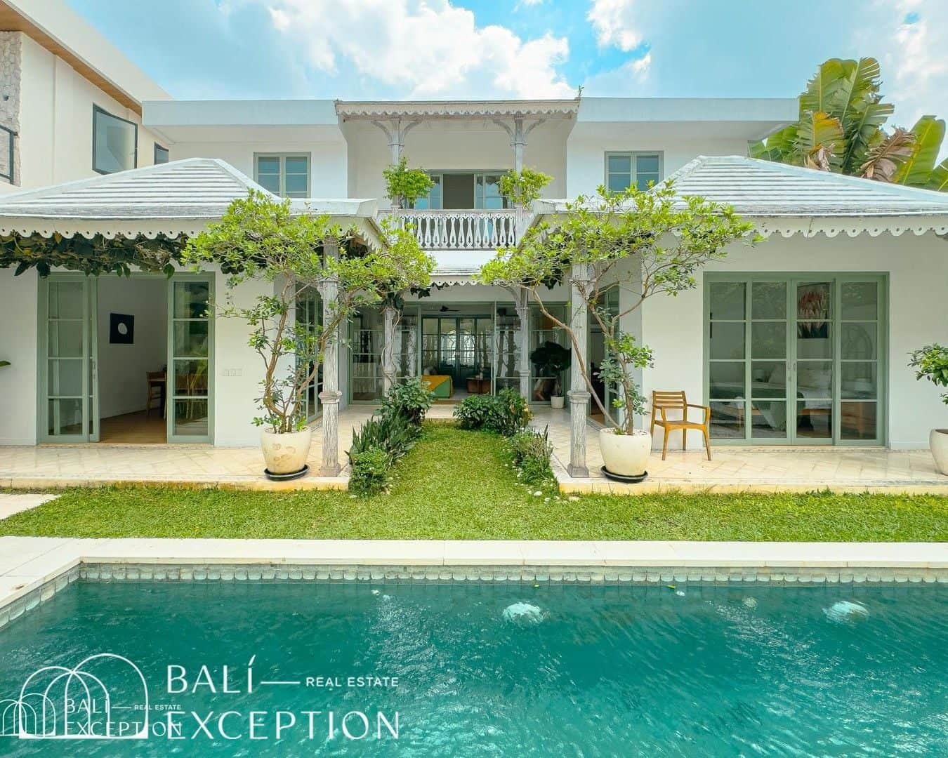 Tropical Colonial 3 Bedroom Villa for Sale Leasehold in Berawa