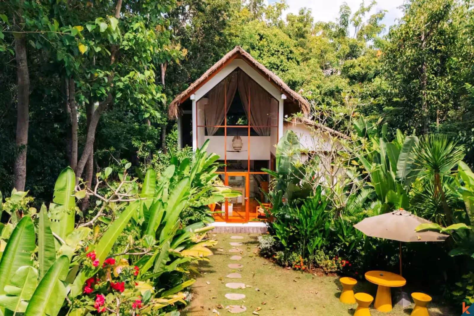 Modern Two Bedroom Villa for Lease in Quiet Area of Bukit Peninsula