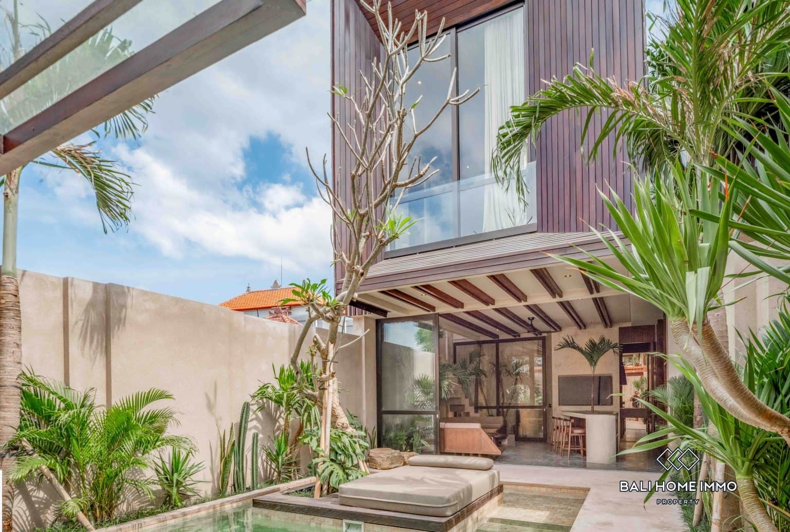 1-bedroom freehold villa in Canggu — photo 2 of 5