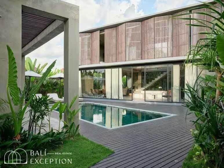 Modern Concrete Industrial 3 Bedroom Villa for Sale Leasehold in Buduk