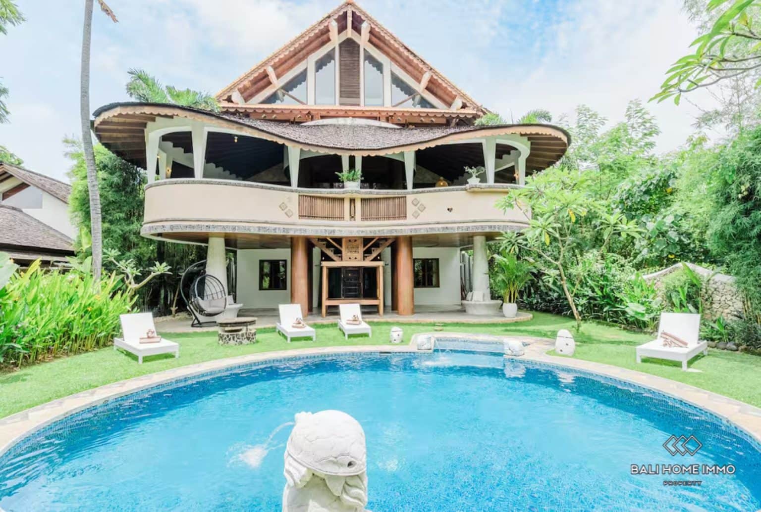 7-bedroom freehold villa in Canggu — photo 2 of 5