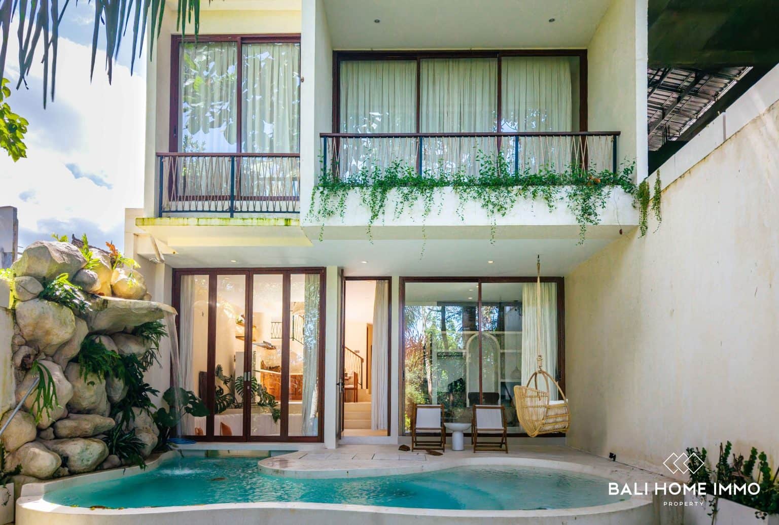 Off-plan 3 Bedroom Tropical Villa with Jungle View For Sale in Buwit Tabanan