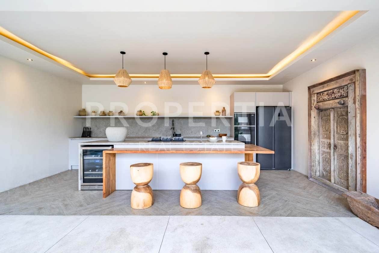 3-bedroom leasehold villa in Berawa — photo 4 of 5