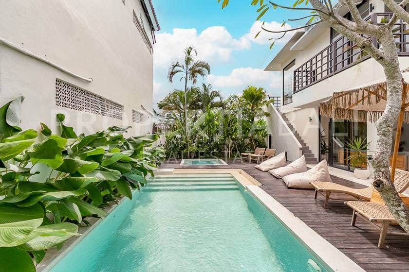 5-bedroom leasehold villa in Canggu — photo 2 of 5
