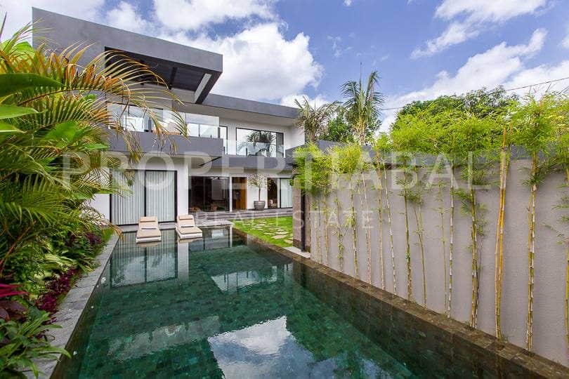 Luxurious Contemporary Villa in Buduk