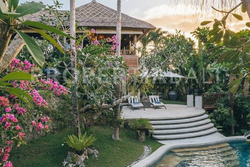 3-bedroom freehold villa in Jimbaran — photo 2 of 5