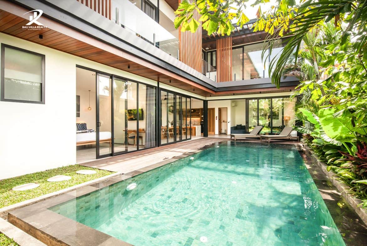 5-bedroom leasehold villa in Canggu — photo 2 of 5