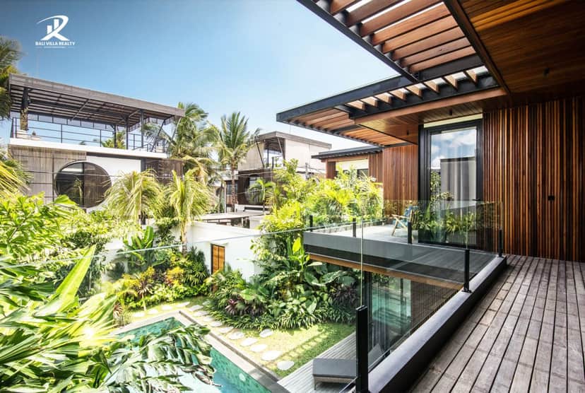 4-bedroom leasehold villa in Canggu — photo 2 of 5