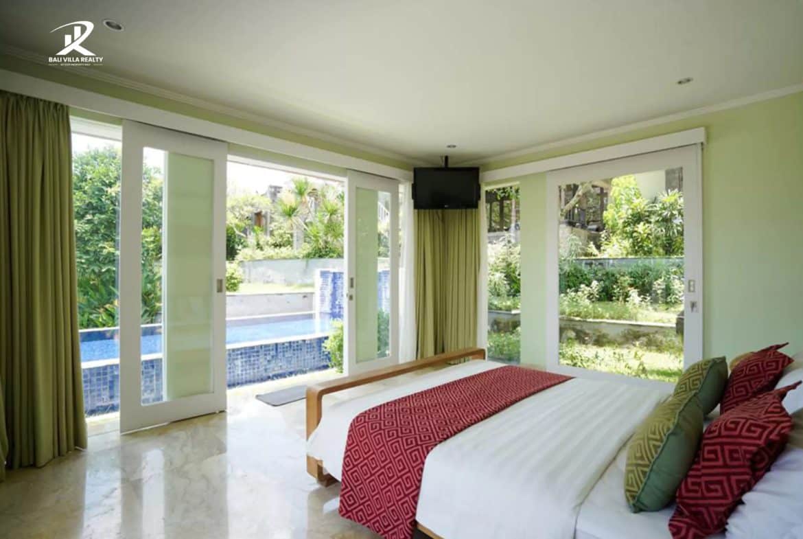 4-bedroom freehold villa in Canggu — photo 3 of 5