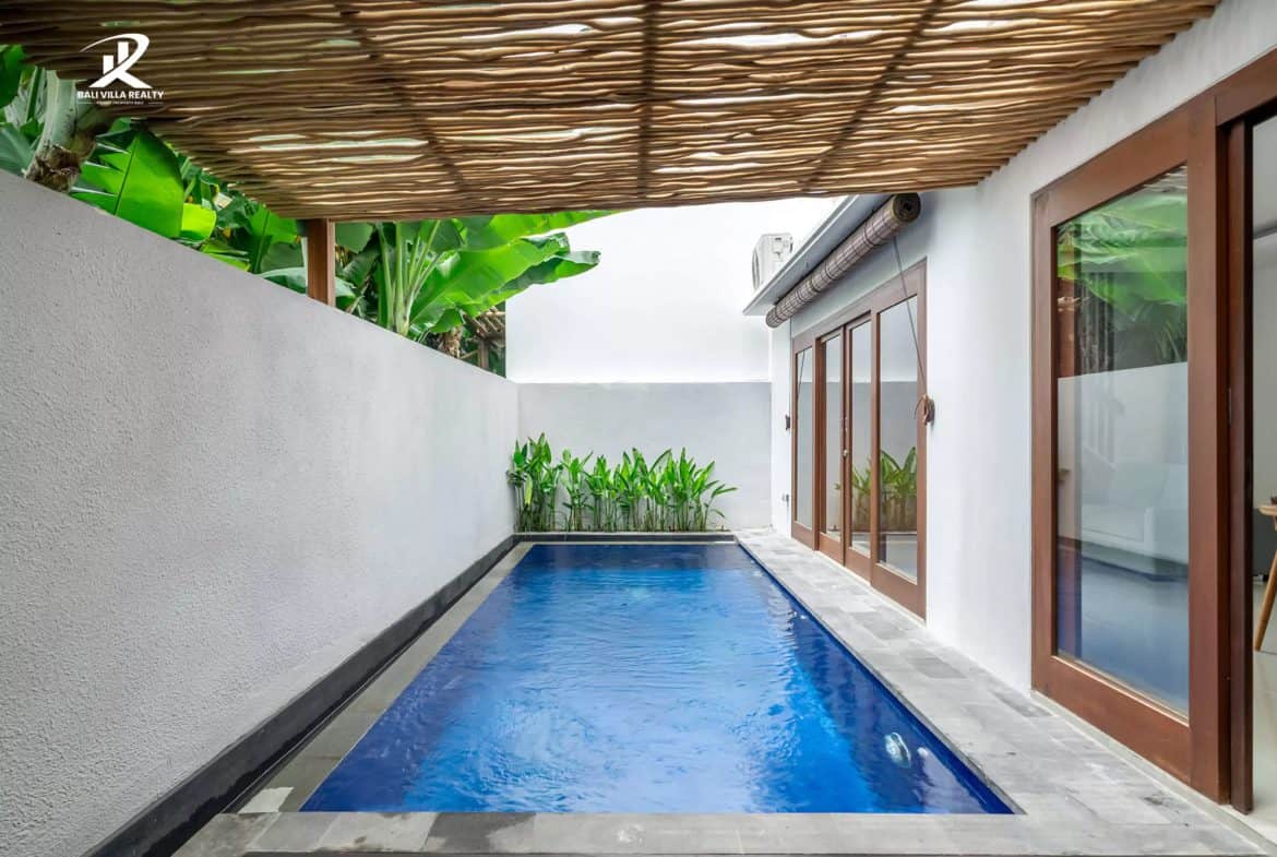 4-bedroom freehold villa in Kerobokan — photo 2 of 5