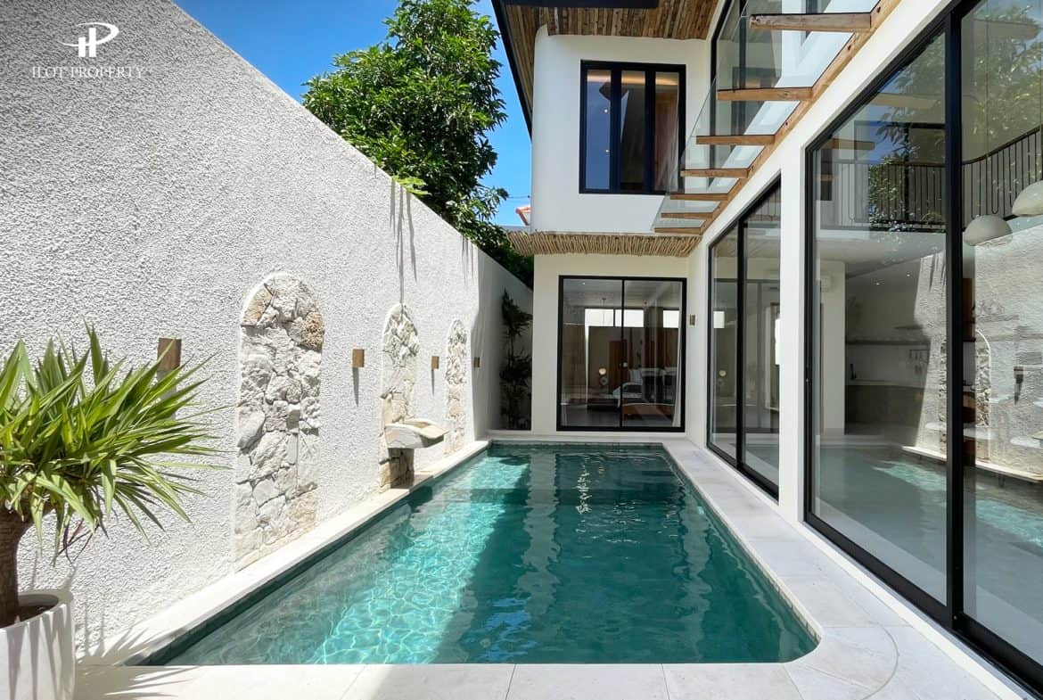Ready Now Fully Furnished 3-bedroom Villa for Sale Leasehold in Seminyak