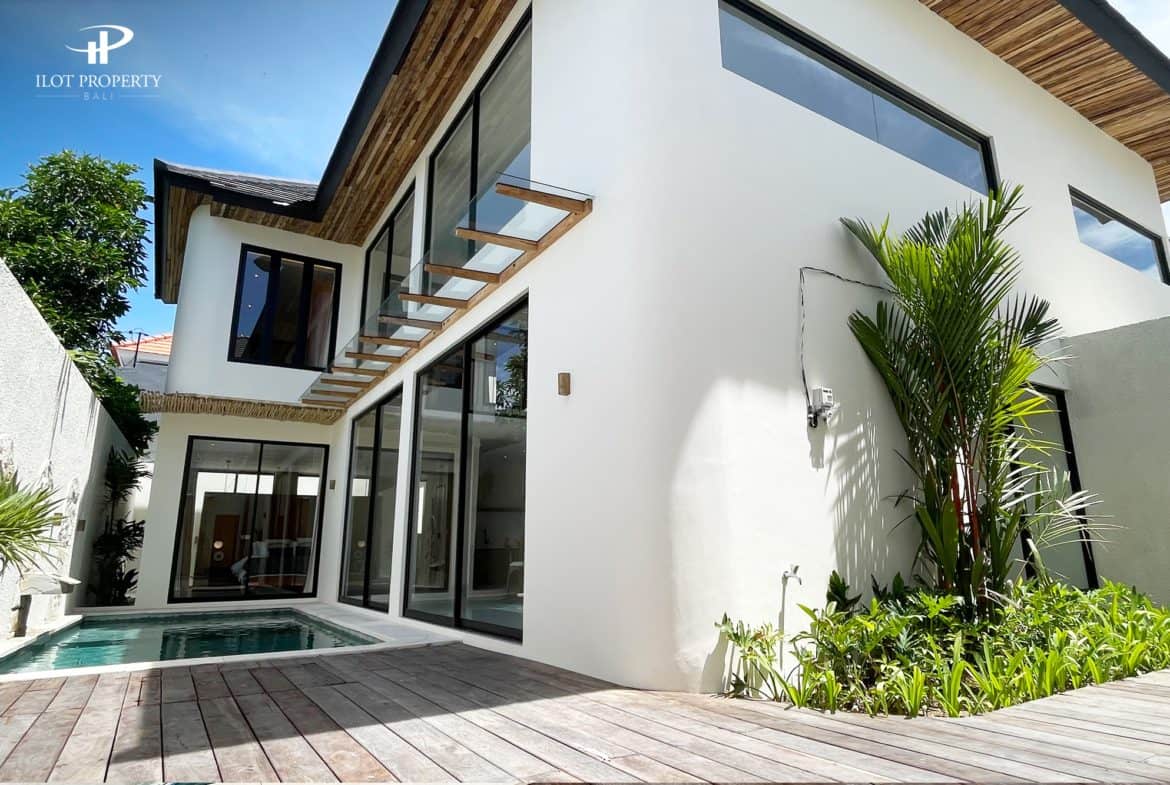 3-bedroom leasehold villa in Seminyak — photo 2 of 5