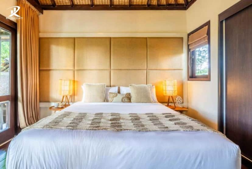 5-bedroom freehold villa in Seminyak — photo 2 of 5