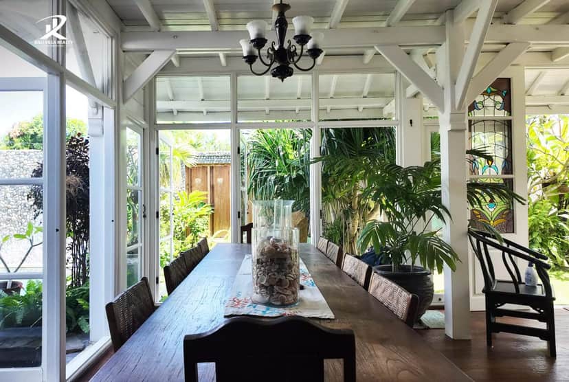 4-bedroom leasehold villa in Seminyak — photo 4 of 5
