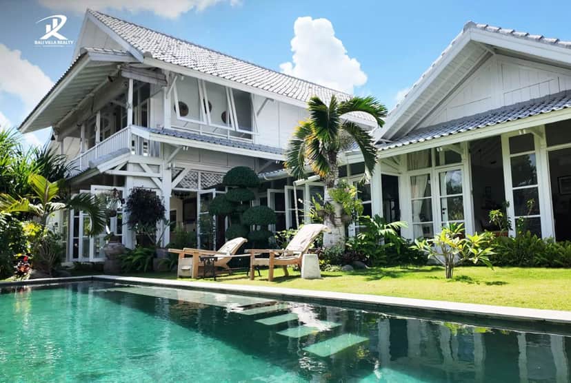 4-bedroom leasehold villa in Seminyak — photo 3 of 5
