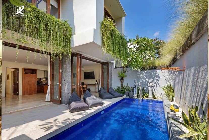 4-bedroom leasehold villa in Seminyak — photo 3 of 5