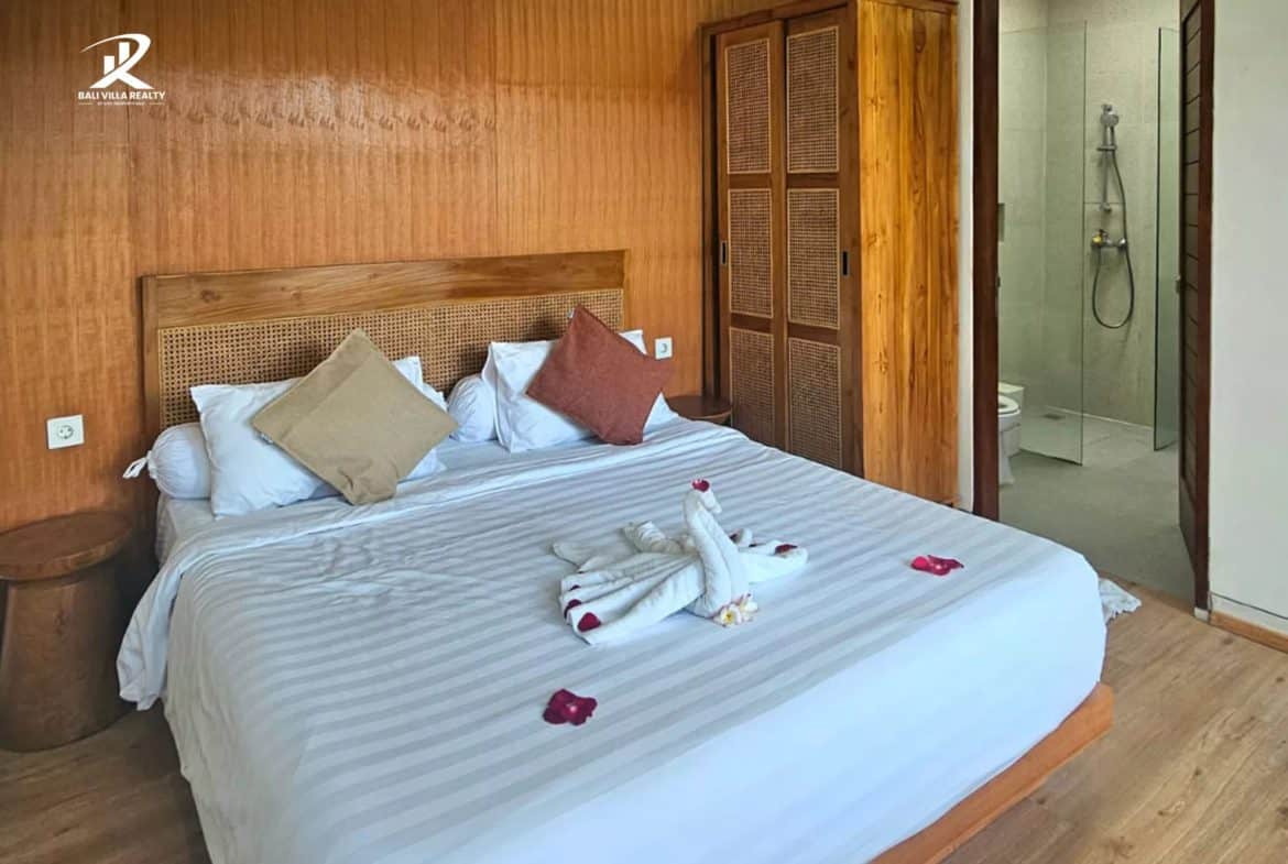 3-bedroom freehold villa in Seminyak — photo 4 of 5