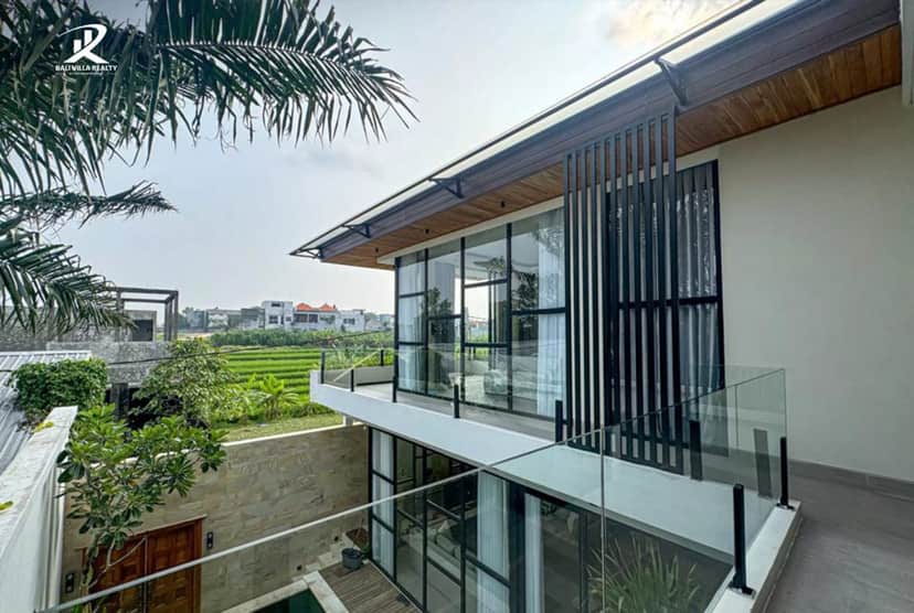 3-bedroom freehold villa in Kerobokan — photo 2 of 5
