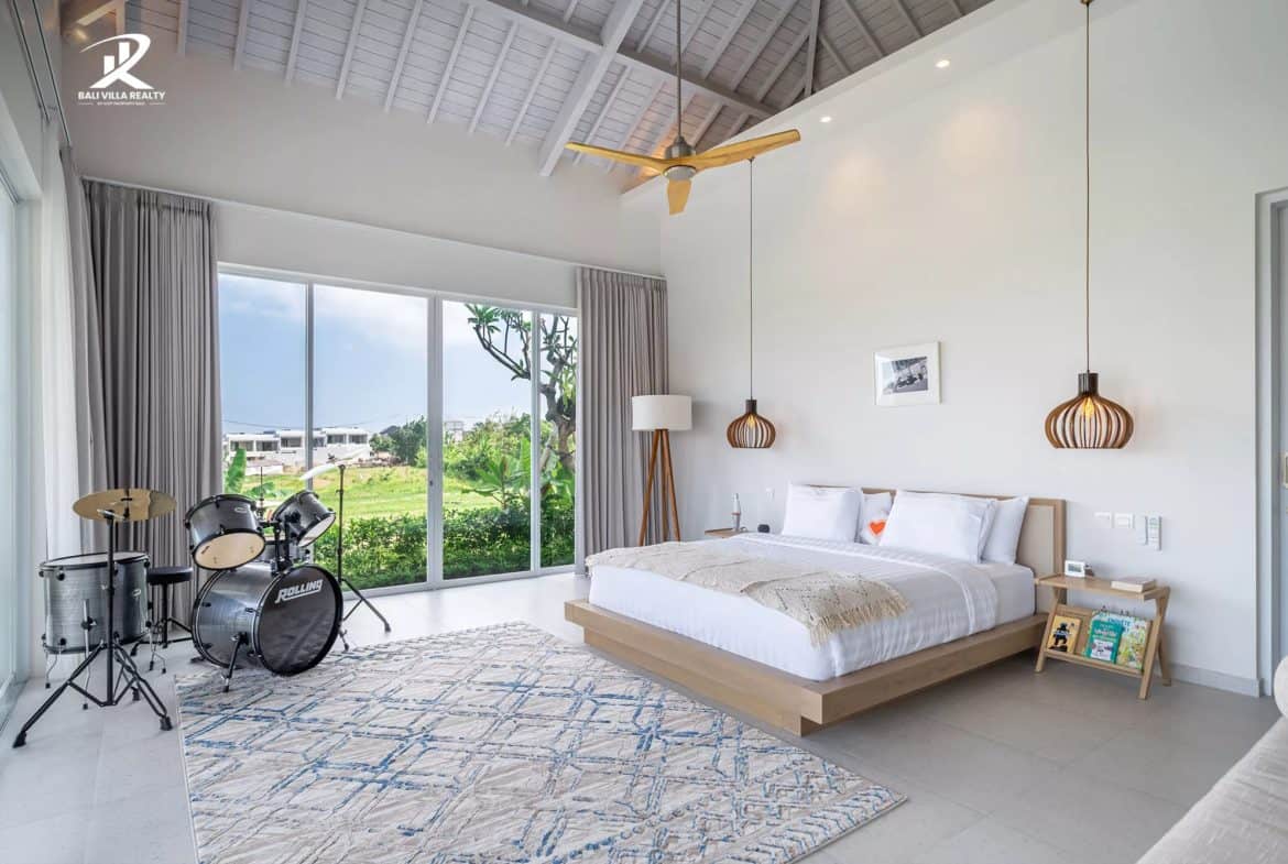 4-bedroom leasehold villa in Canggu — photo 5 of 5