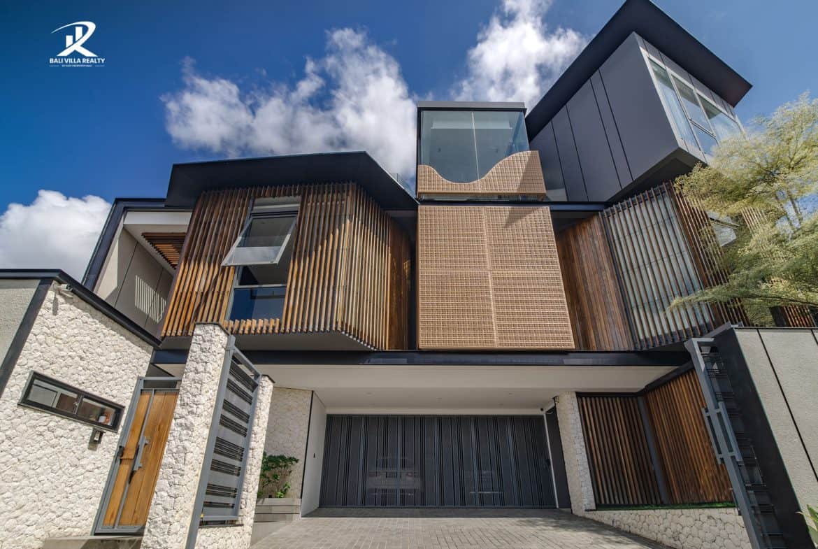 Stunning 5 Bedrooms Villa For Sale Freehold in Umalas Bali