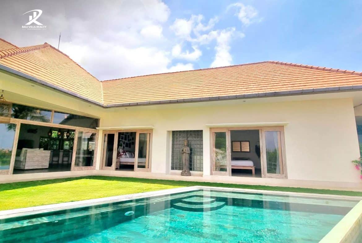 Tropical Serenity Villa with Rice Field Views & Private Pool in Bali For Sale Leasehold in Kerobokan