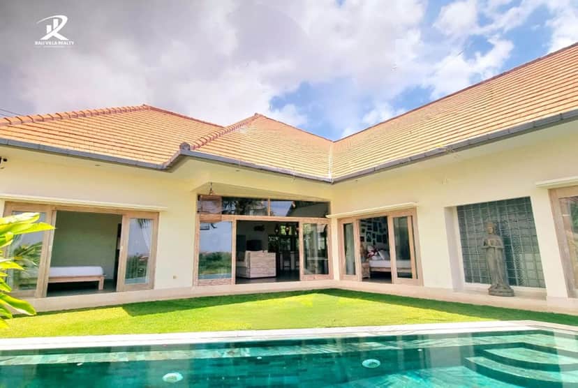 3-bedroom leasehold villa in Kerobokan — photo 3 of 5