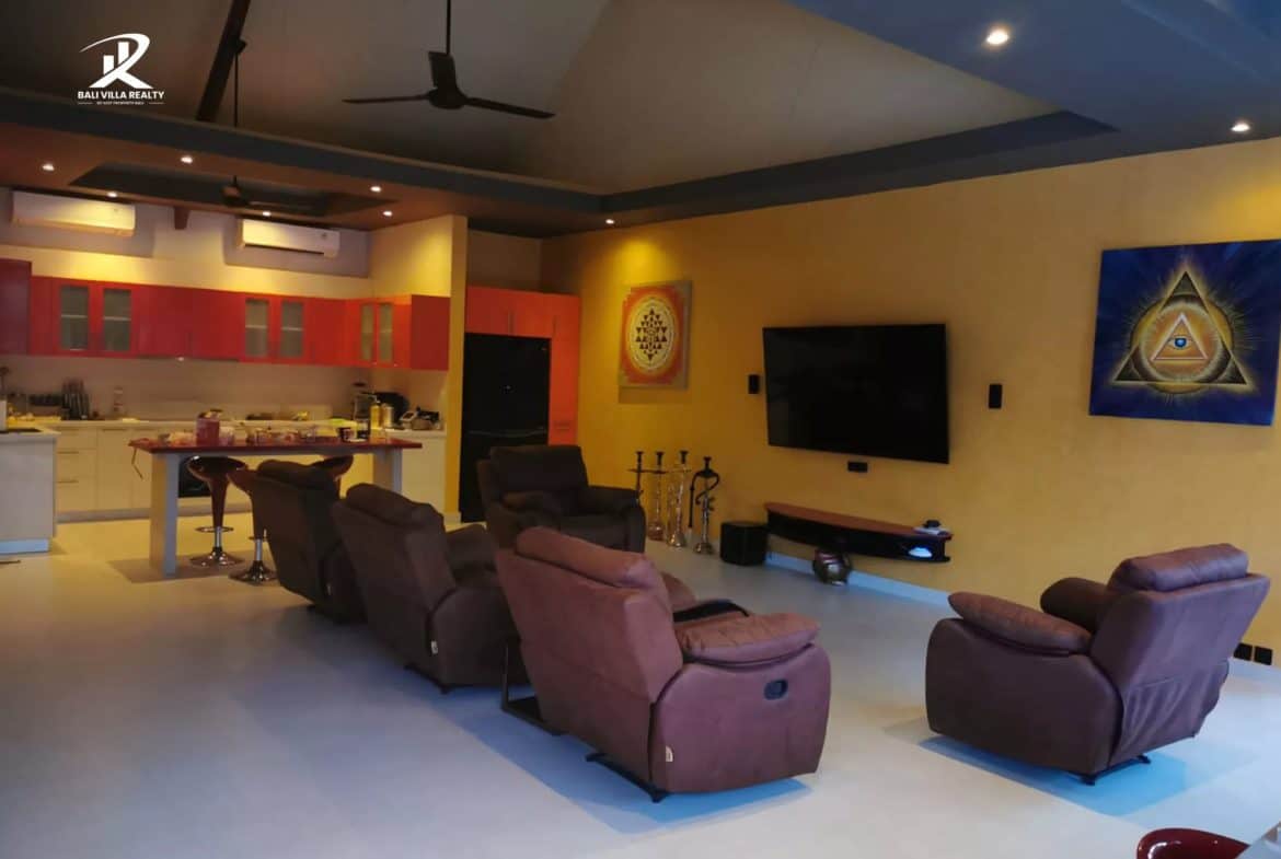 3-bedroom leasehold villa in Seminyak — photo 2 of 5