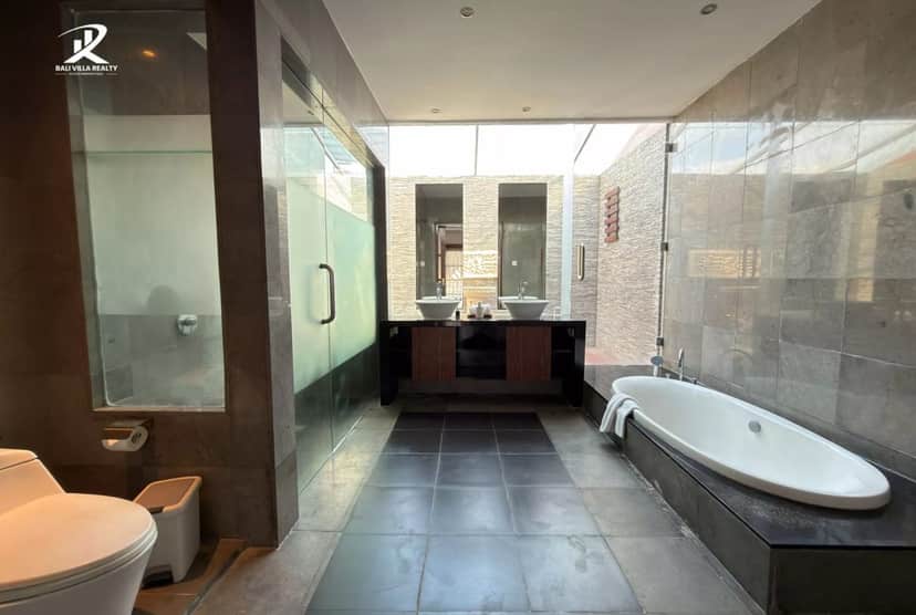 3-bedroom freehold villa in Seminyak — photo 5 of 5