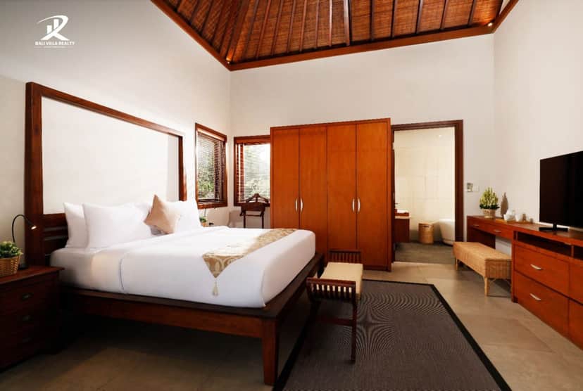3-bedroom leasehold villa in Canggu — photo 2 of 5