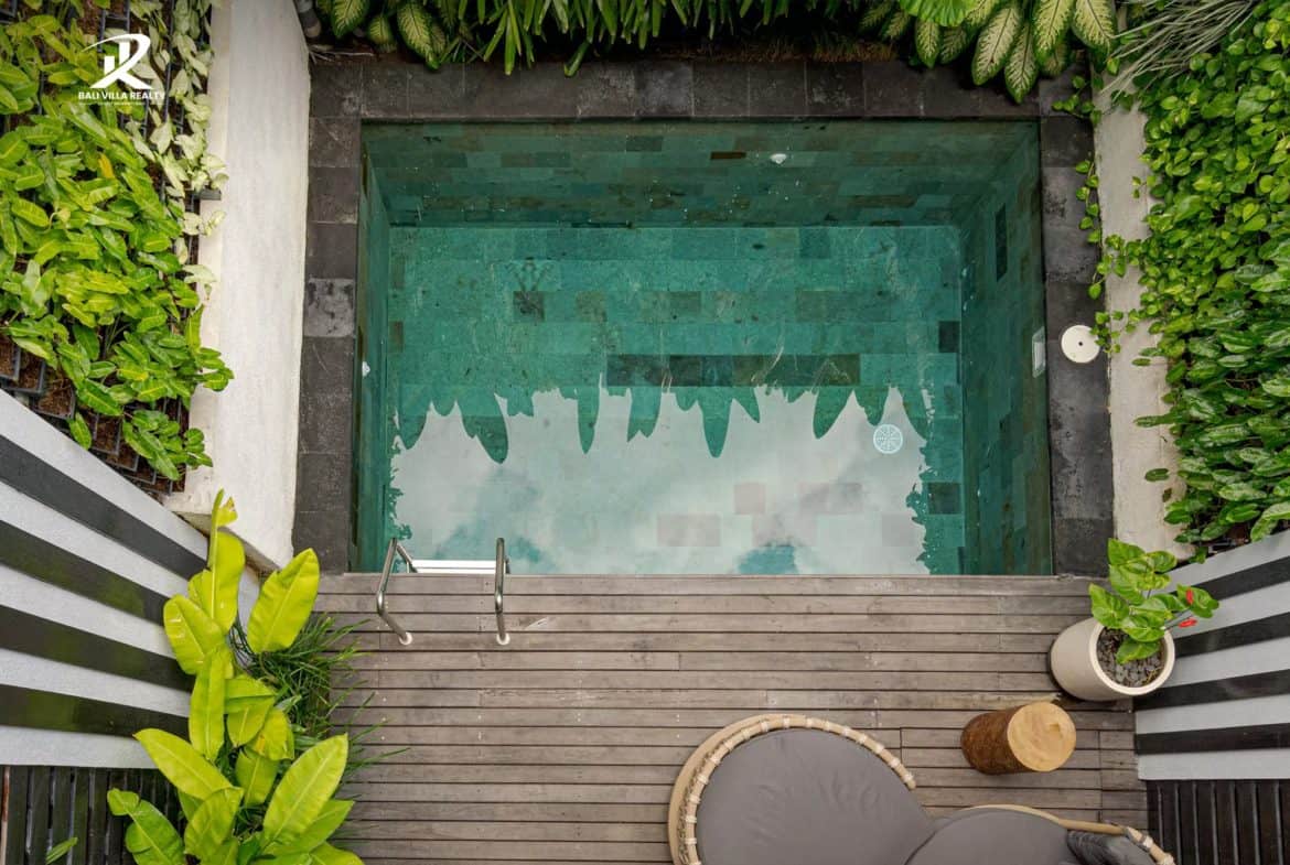 Exceptional Investment: Turn-Key 2BR Designer Leasehold Villa near Berawa/Padonan