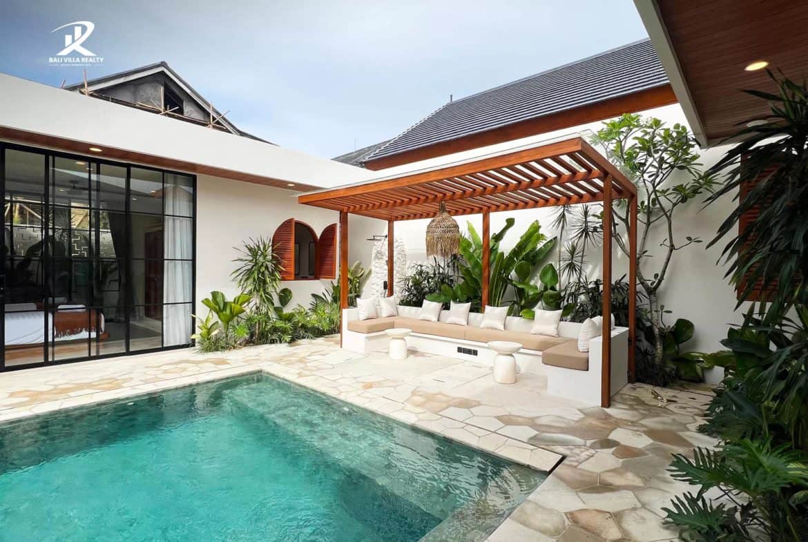 4-bedroom leasehold villa in Kerobokan — photo 2 of 5