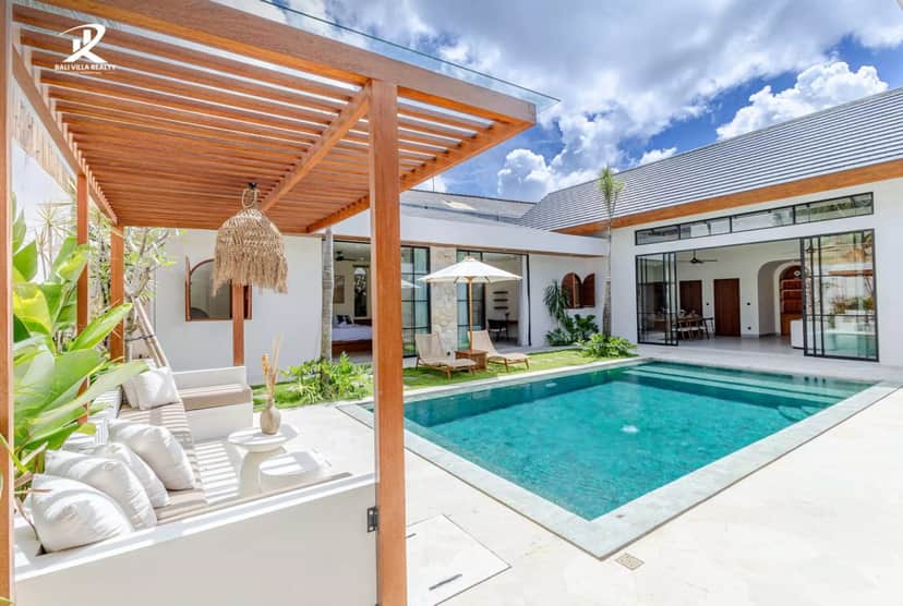 4-bedroom leasehold villa in Kerobokan — photo 4 of 5