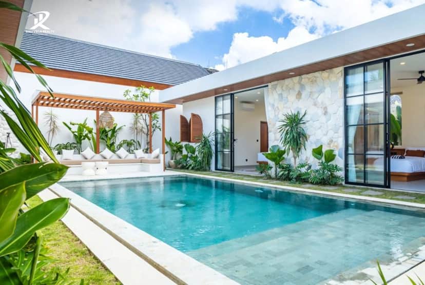 4-bedroom leasehold villa in Kerobokan — photo 2 of 5