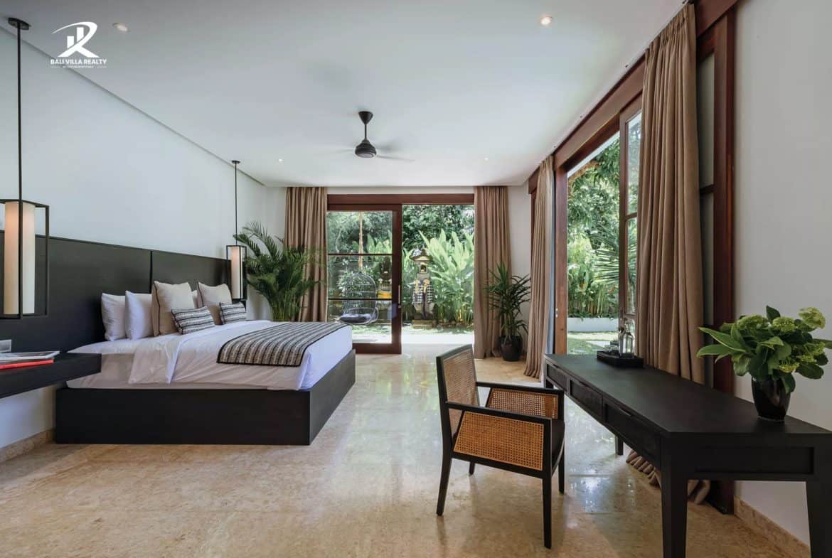 4-bedroom leasehold villa in Seminyak — photo 5 of 5