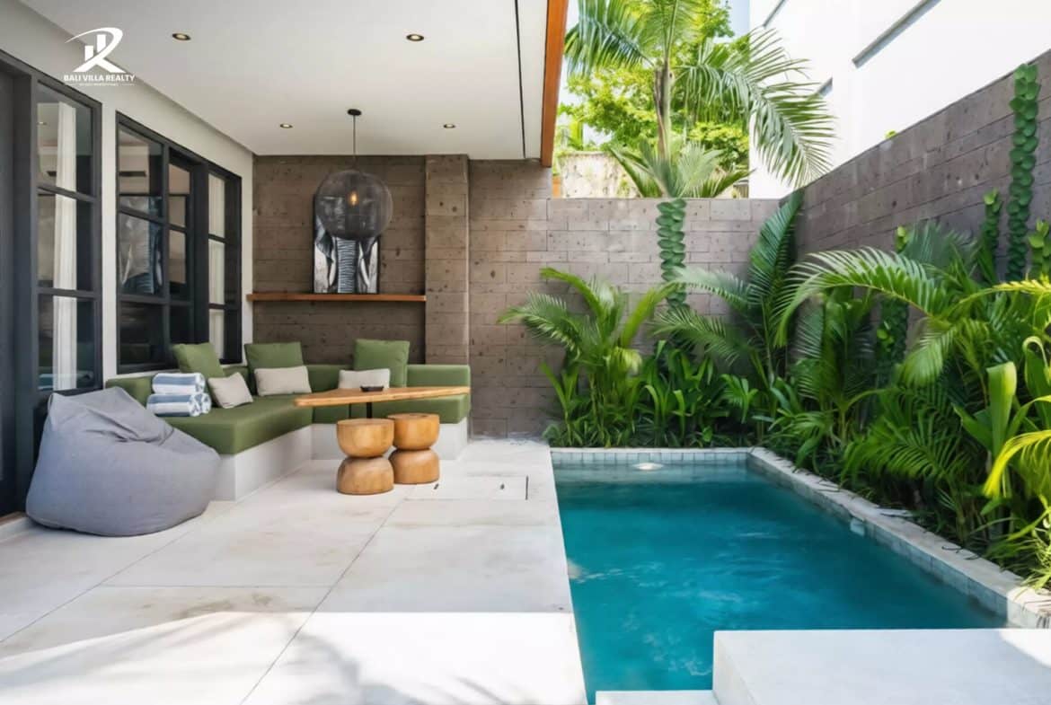 3BR Luxury Designer Villa in Canggu Steps From The Beach for Leasehold