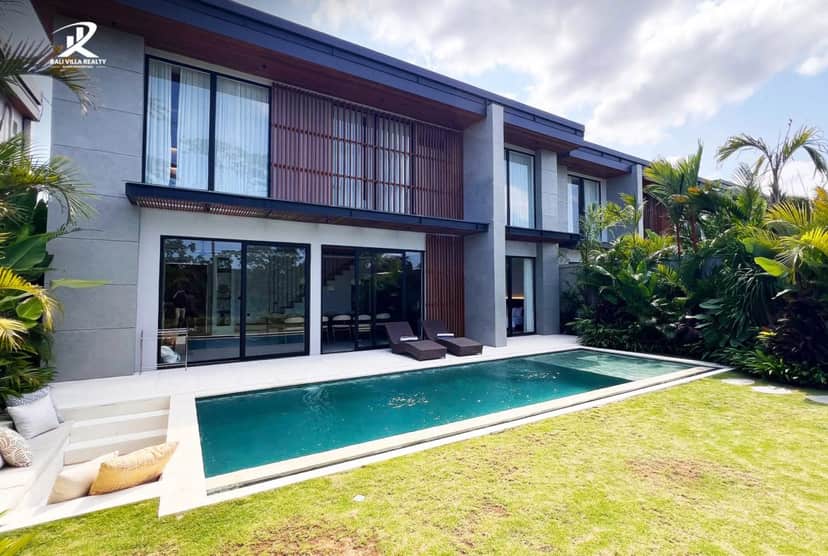 4-bedroom leasehold villa in Canggu — photo 3 of 5