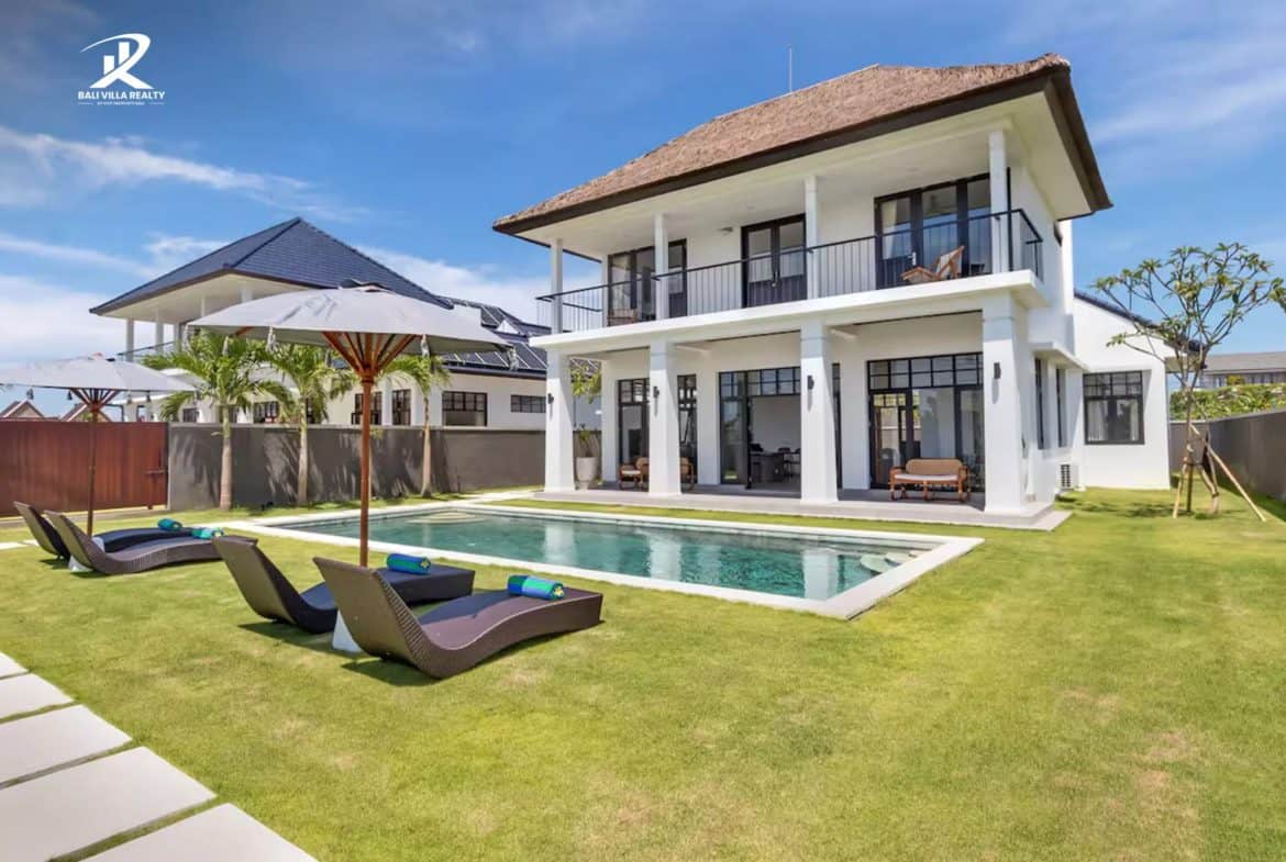 Elegant Fully Furnished 4-Bedroom Tropical Villa for Leasehold Sale in Prime Canggu