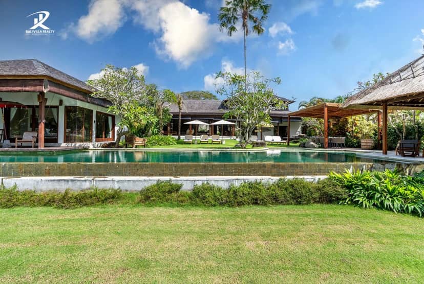 5-bedroom freehold villa in Canggu — photo 3 of 5