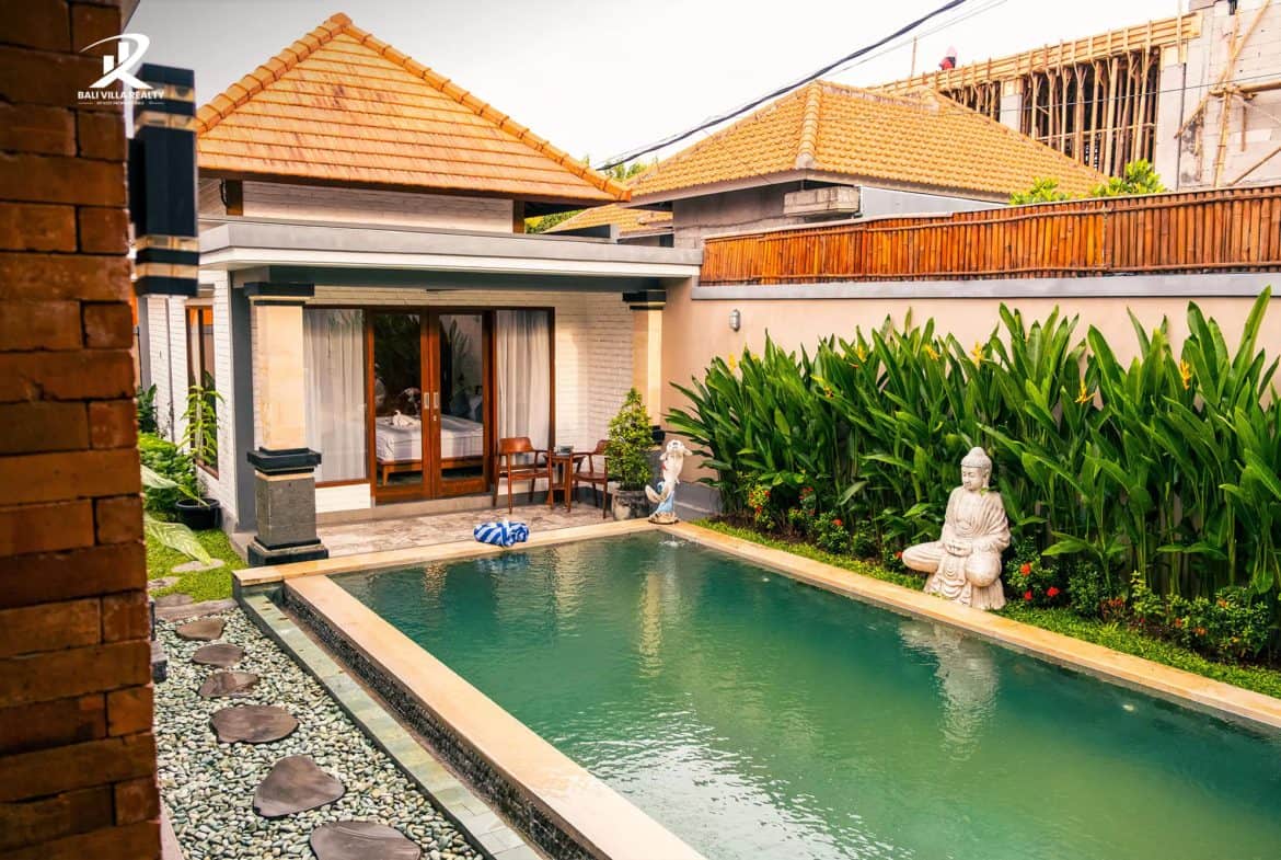 Stunning 2-Bedroom Luxury Villa Near Canggu: Prime Location, Privacy & Modern Comfort