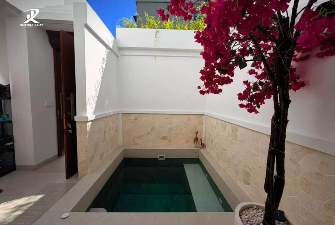 3-bedroom leasehold villa in Seminyak — photo 2 of 5