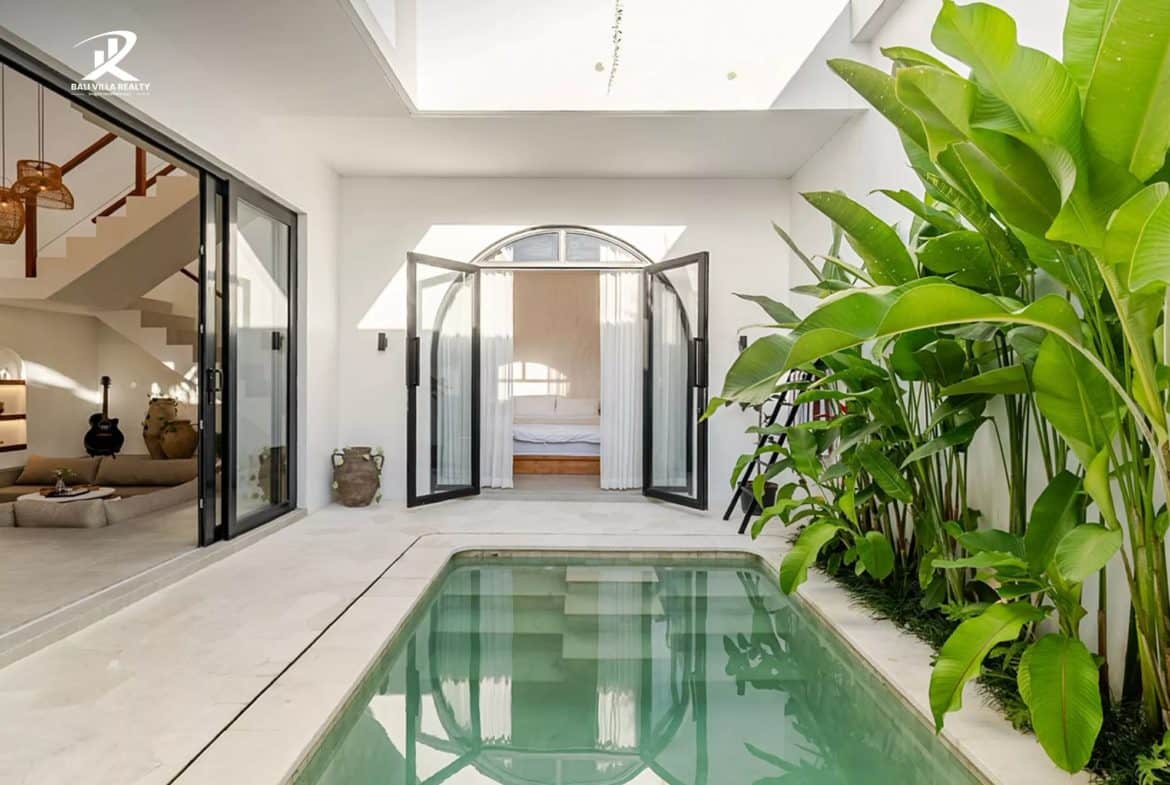 Pererenan Paradise: Brand New 2-BR Bohemian-Mediterranean Villa with Sunken Lounge