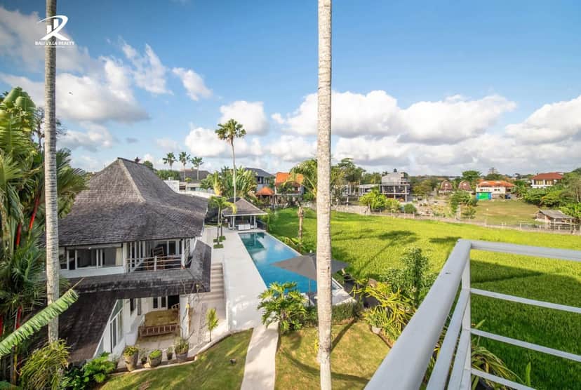 5-bedroom leasehold villa in Canggu — photo 2 of 5