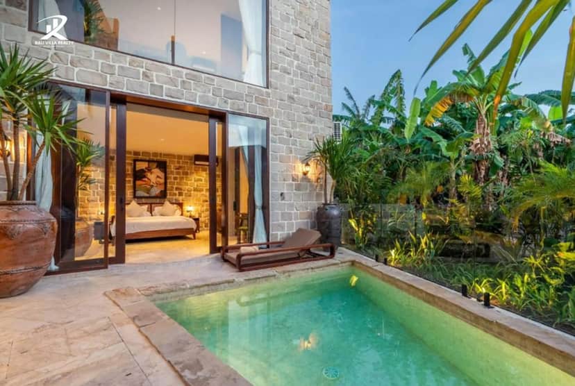 4-bedroom freehold villa in Canggu — photo 2 of 5